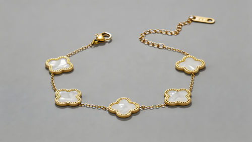 Clover Pendant Necklaces & Bracelet